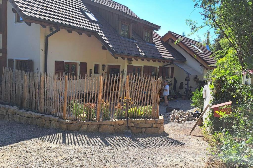 Gemuetliche Waldrandlage In Badenweiler Sehringen Ferienwohnung Exterior photo